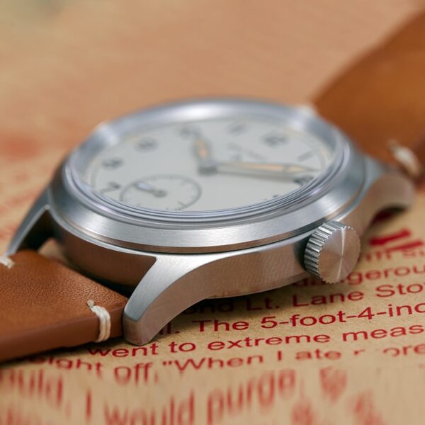 The D12 Minitary Watch Vintage Stainless Steel VD78 Quartz Movement 200M Waterproof Sub-second Field Watch - Image 2